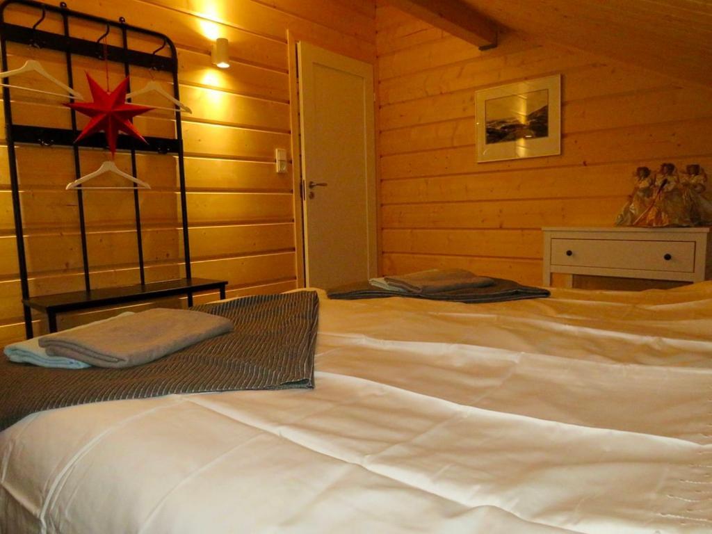 B&B Adventures Äkäslompolo Esterno foto