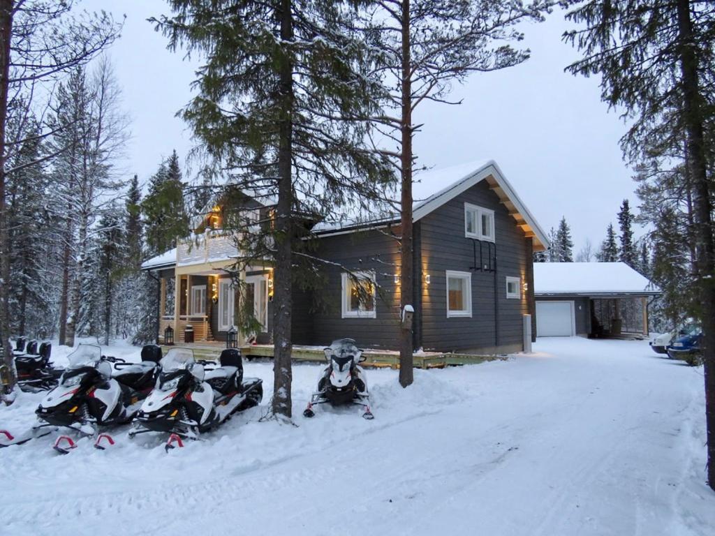B&B Adventures Äkäslompolo Esterno foto